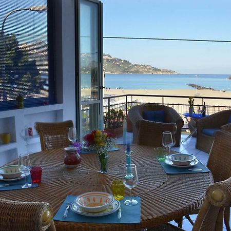 Terrazza Sul Mare Appartement Giardini-Naxos Buitenkant foto