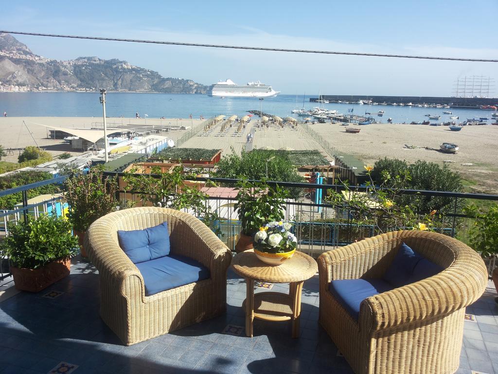 Terrazza Sul Mare Appartement Giardini-Naxos Kamer foto