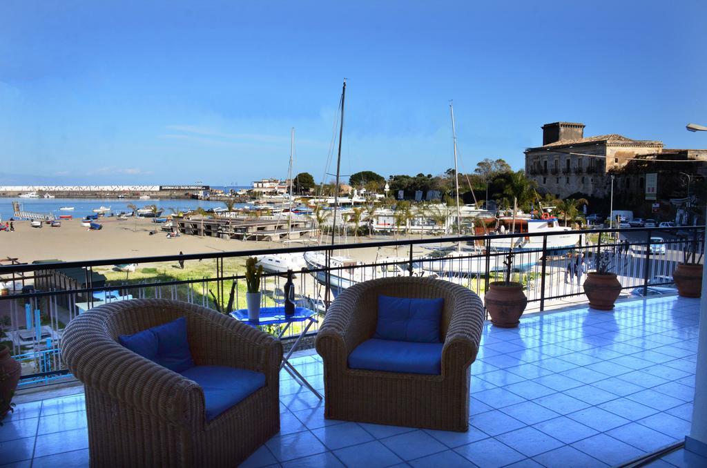 Terrazza Sul Mare Appartement Giardini-Naxos Buitenkant foto