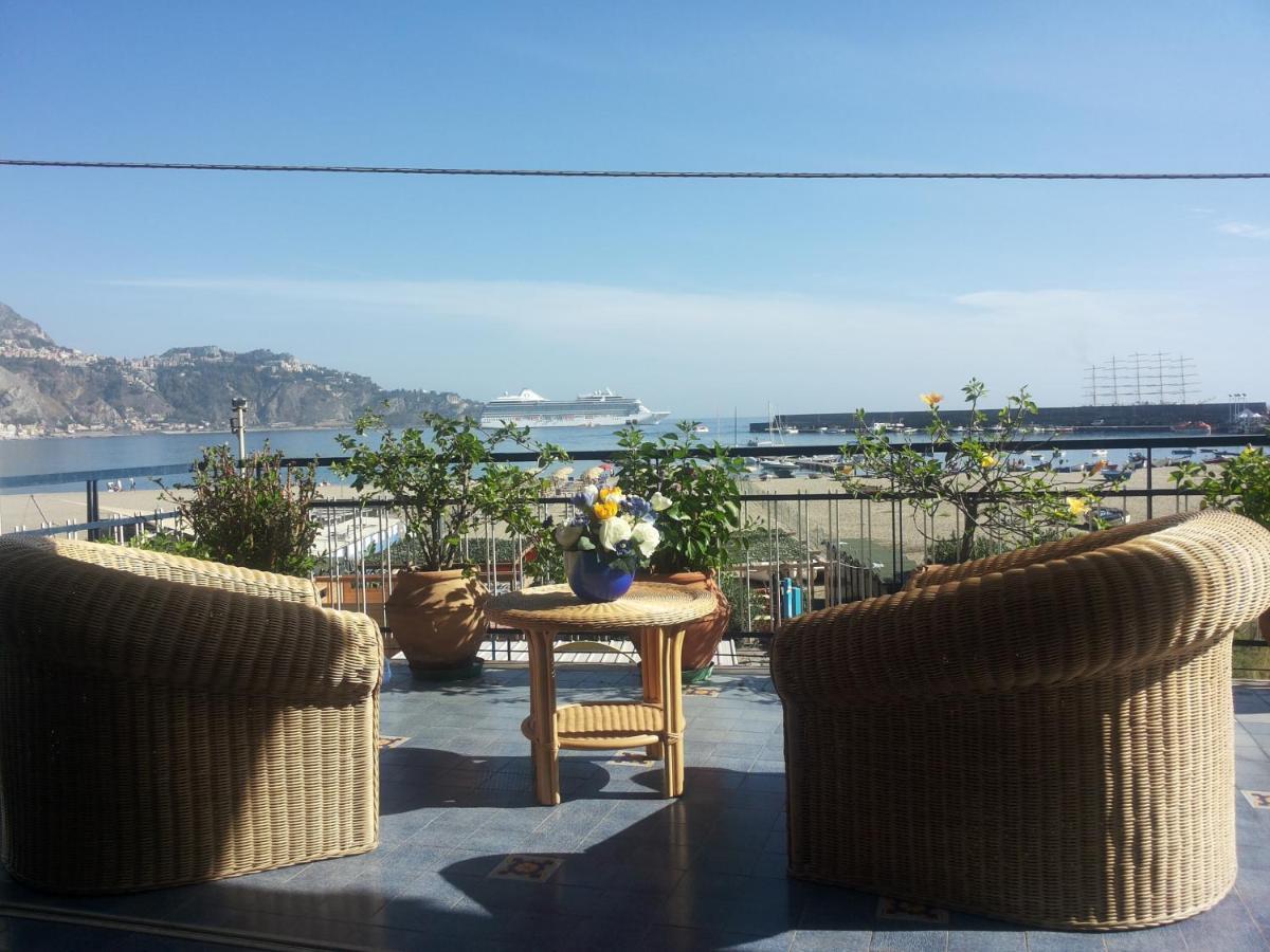 Terrazza Sul Mare Appartement Giardini-Naxos Kamer foto